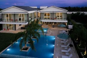 Modern and Fresh Oceanfront Villa