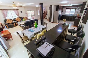 Captivating 3-bed Villa in Muang Pattaya