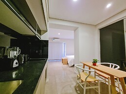 Le Montreal Apartments