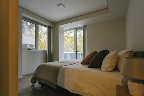 Le Montreal Apartments