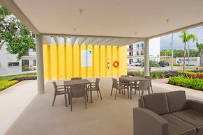 Breezy & Bright Full Apartment