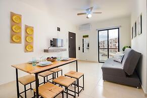 Breezy & Bright Full Apartment