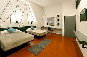 D la Torre Hotel