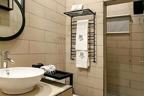 D la Torre Hotel