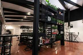 D la Torre Hotel