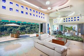 P V South Shore Luxury Accommodations