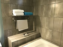 P V South Shore Luxury Accommodations