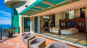P V South Shore Luxury Accommodations