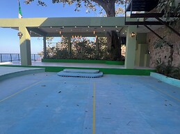 P V South Shore Luxury Accommodations