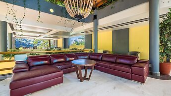 P V South Shore Luxury Accommodations