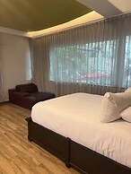 P V South Shore Luxury Accommodations