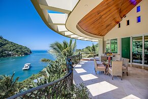 P V South Shore Luxury Accommodations