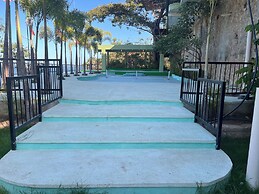 P V South Shore Luxury Accommodations
