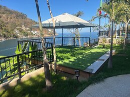 P V South Shore Luxury Accommodations