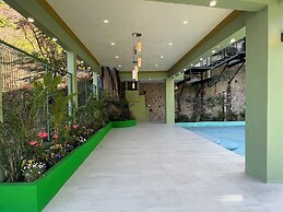 P V South Shore Luxury Accommodations