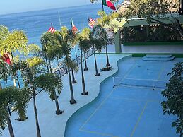 P V South Shore Luxury Accommodations