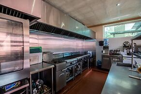 P V South Shore Luxury Accommodations