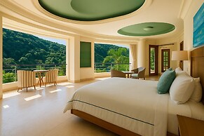 P V South Shore Luxury Accommodations