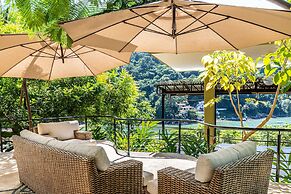 P V South Shore Luxury Accommodations