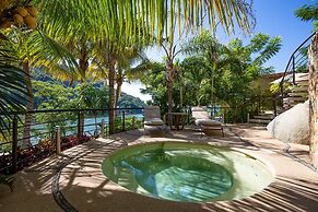 P V South Shore Luxury Accommodations