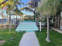 P V South Shore Luxury Accommodations