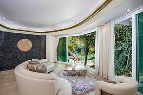 P V South Shore Luxury Accommodations