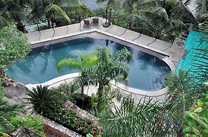 P V South Shore Luxury Accommodations