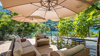 P V South Shore Luxury Accommodations
