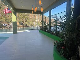 P V South Shore Luxury Accommodations