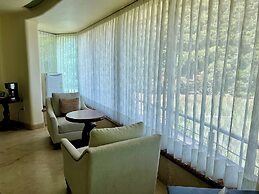 P V South Shore Luxury Accommodations