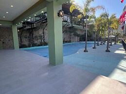 P V South Shore Luxury Accommodations