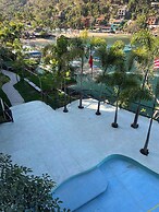 P V South Shore Luxury Accommodations