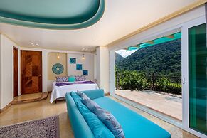 P V South Shore Luxury Accommodations