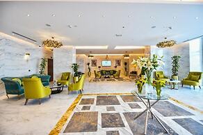 WATERFRONT HOTEL  APARTMENT