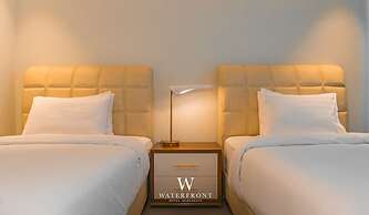 WATERFRONT HOTEL  APARTMENT
