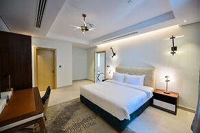 WATERFRONT HOTEL  APARTMENT