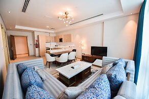 WATERFRONT HOTEL  APARTMENT
