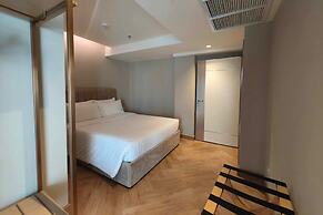 Away Bangkok Riverside Kene
