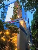Golden Paradise Hotel
