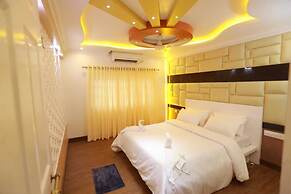 Private Houseboat