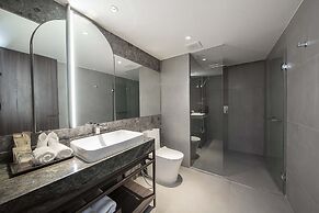 Gardina Asoke Hotel & Residence