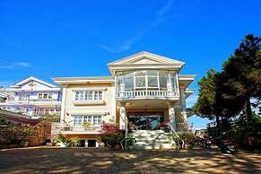 Nguyen Hung Dalat Hotel