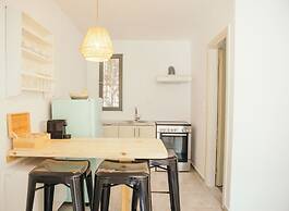 Exi Sea Side Suites