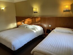 Orchard Hotel