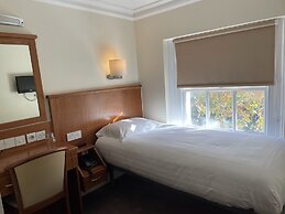 Orchard Hotel