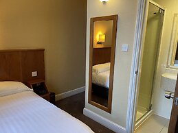 Orchard Hotel