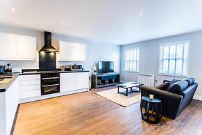 Suite Life Serviced Apartments