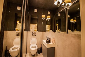 Surbiton Luxury Garden House 19