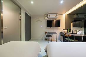 M&Lucky Hotel