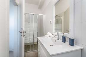 luxury garden apartment heated pool
